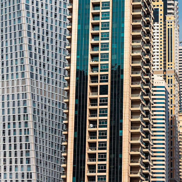 dubai office meeting